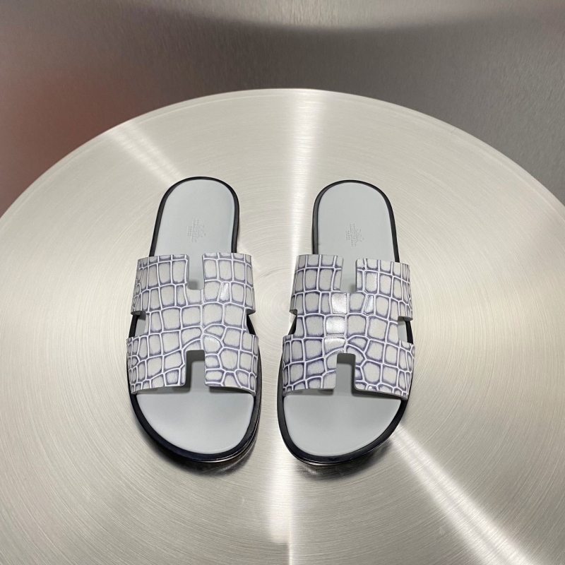 H**mes slippers